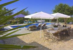 Kleines Haus für 2 Personen mit Pool (Nr. 0160) Kleines Haus für 2 Personen mit Pool (Nr. 0160)